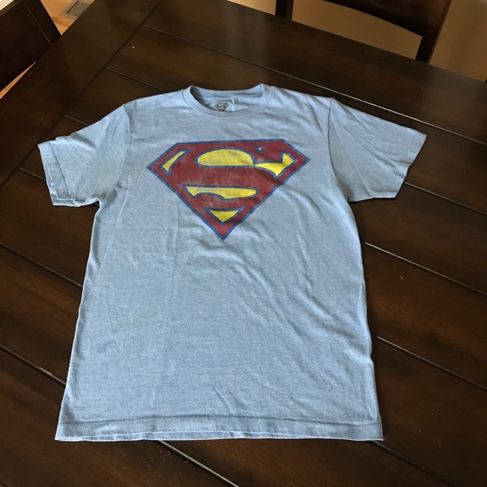 Mens size small superman shirt